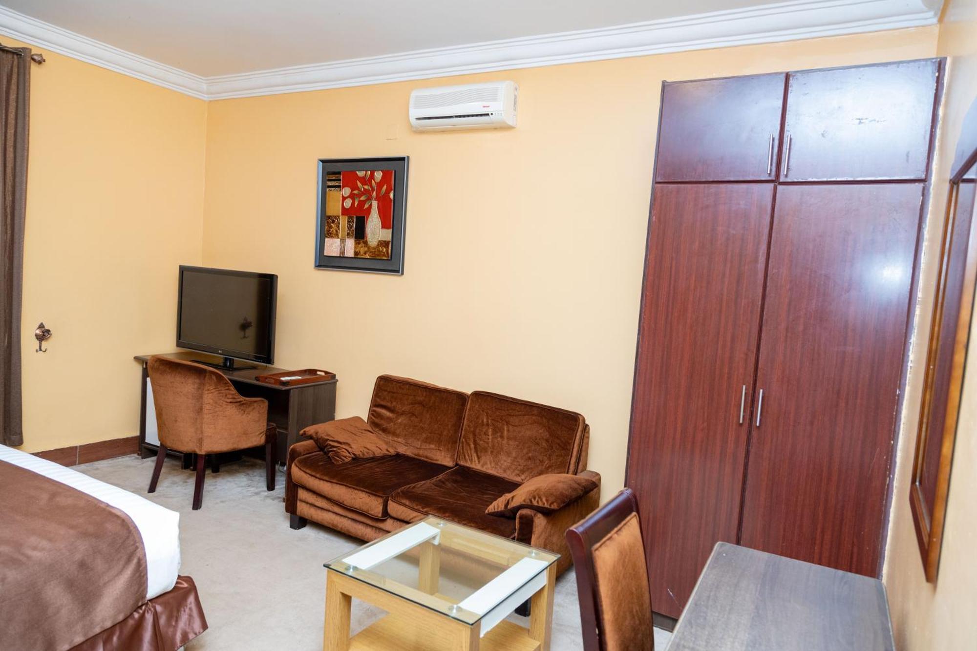 The Country Inn By Smart Haven Kigali Exterior foto
